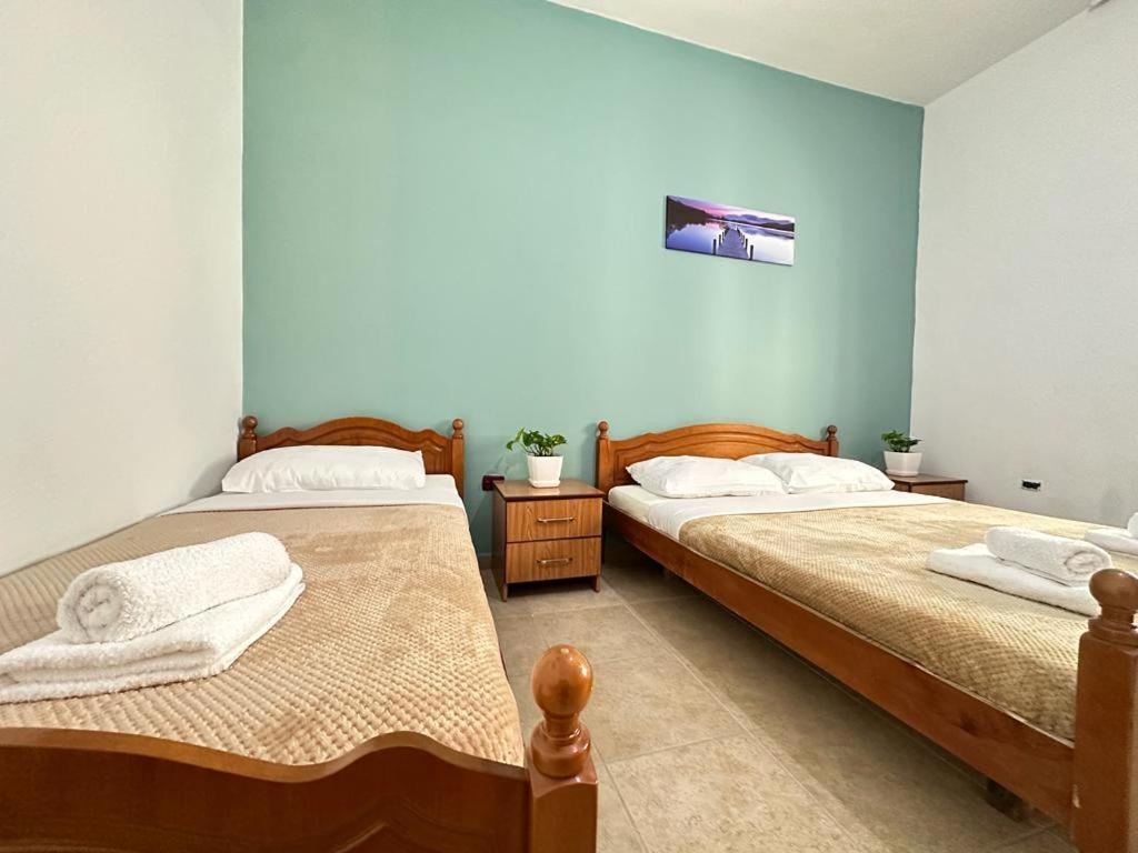 Vlora Villa With Private Parking Buitenkant foto