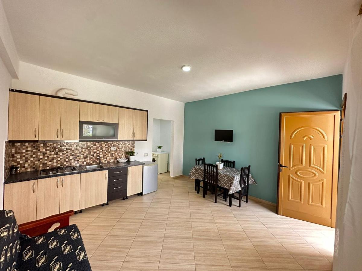 Vlora Villa With Private Parking Buitenkant foto