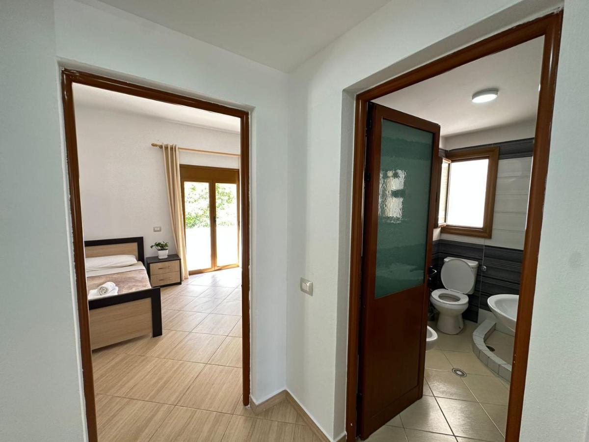 Vlora Villa With Private Parking Buitenkant foto
