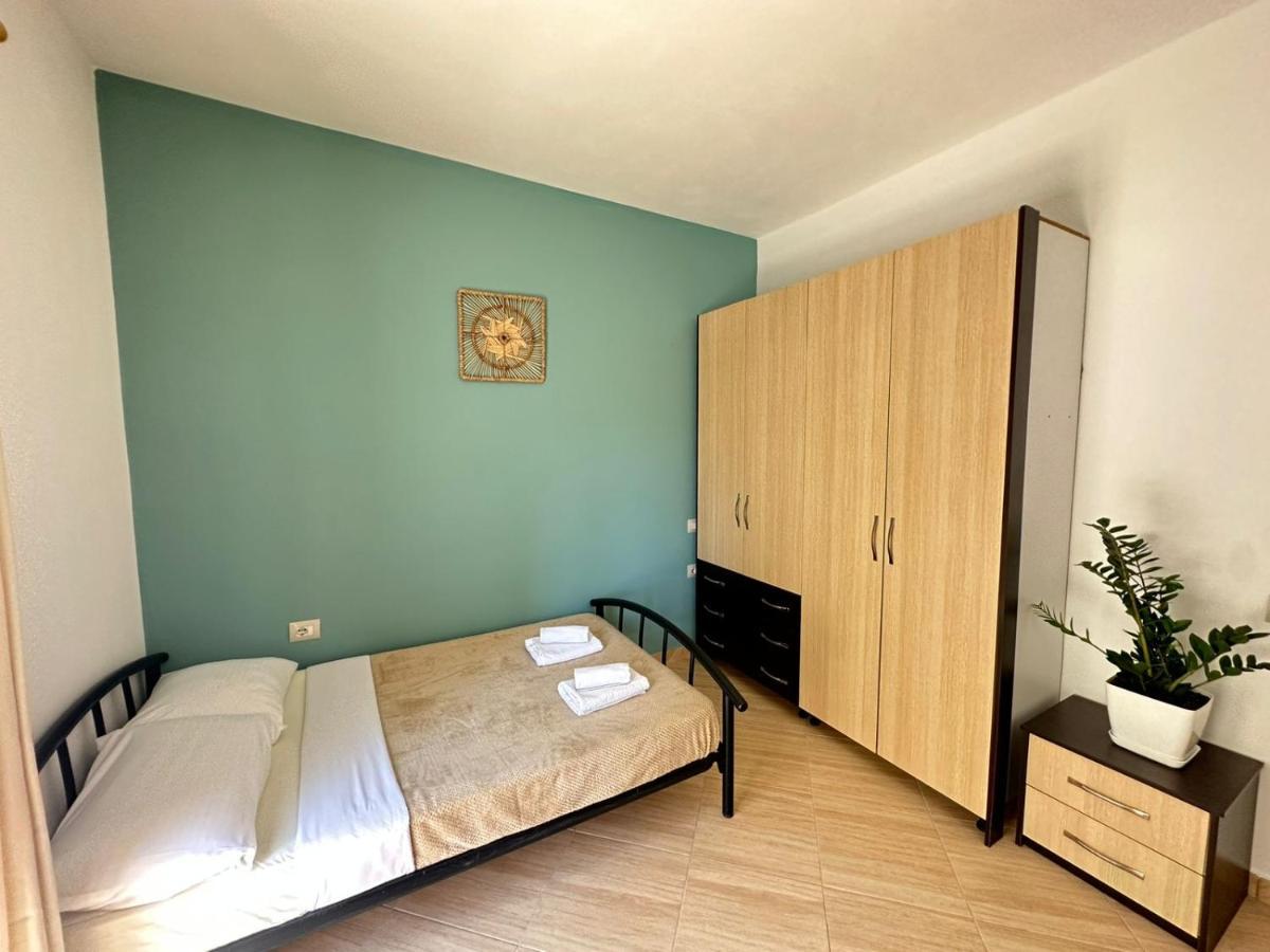 Vlora Villa With Private Parking Buitenkant foto