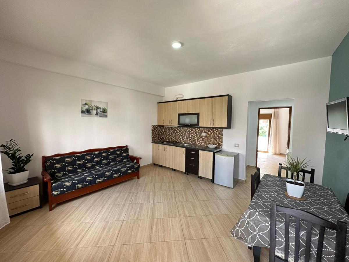 Vlora Villa With Private Parking Buitenkant foto