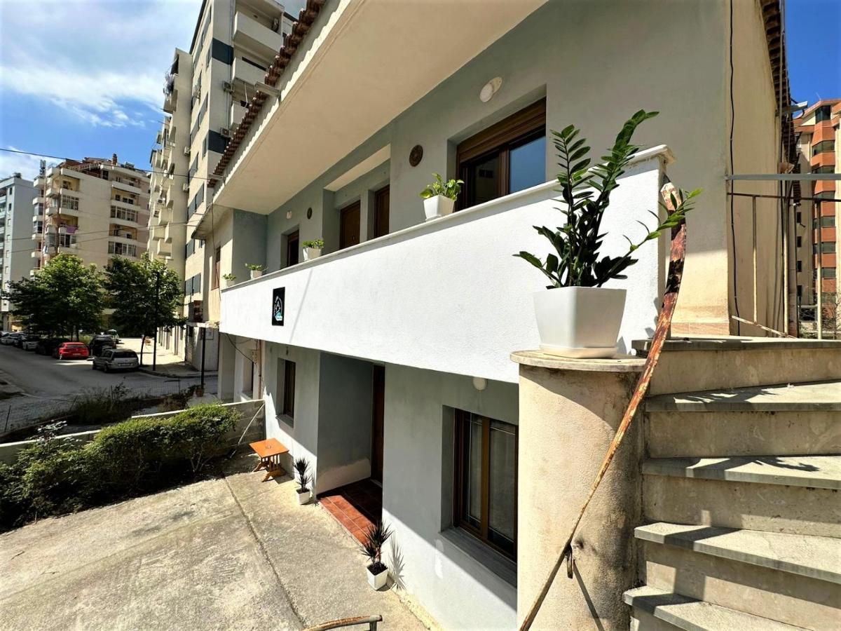 Vlora Villa With Private Parking Buitenkant foto